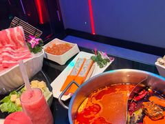 -唯爱KTV聚会餐厅(仙林东城汇店)