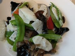 -荷塘秋月·本帮江浙菜(国权路店)