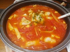 -渝是乎酸菜鱼·川渝小炒(新世界百货望京店)