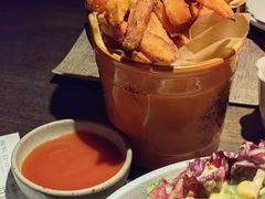 -九月里.自由花园餐厅