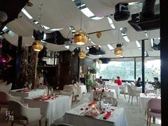 -Bo Lounge & BOA Club