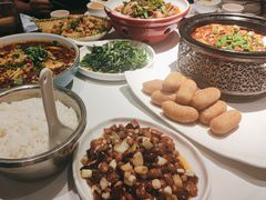 -万重锦·人文川菜馆(骡马市店)