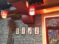 大堂-羊家胡同·龙虾烧烤火锅(龙汇路店)