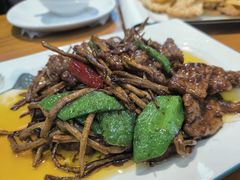 茶树菇牛柳-宏利土菜馆(马山店)