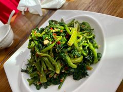 靓妹菜心-川外川(星海店)