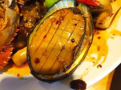 -臻鲜燕海鲜融合餐厅(金陵style店)