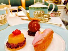 -The Diamond Jubilee Tea Salon at Fortnum & Mason