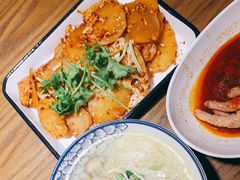 -二孃鸡爪爪(东风路总店)