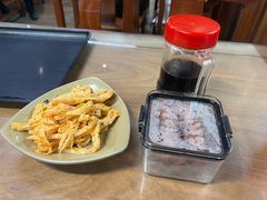 -亮亮面馆(经六路店)