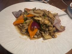 -雀舞云南菜(天津天河城购物中心店)