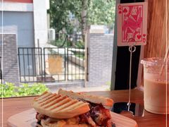 -Catch Bagel(芳草地店)