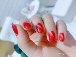 -蜜丝卡伦美甲美睫半永久