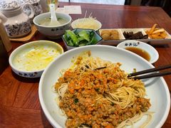 -裕兴记•蟹黄面馆(人民广场店)