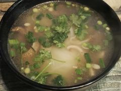 -汇吃汇喝美食街(上海建发浦悦荟广场店)