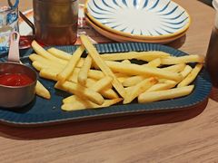 -必胜客(上海华谊新所店)