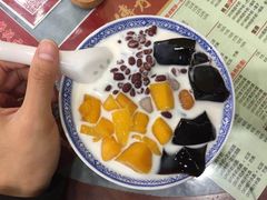 -赵记传承特色牛奶甜品(泉城广场店)