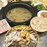 来昆明我只做一件事！！吃菌子火锅！！ 