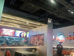 大堂-開籠雀冰室(同和金铂店)