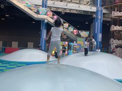 -蒙特利亲子乐园