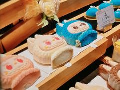 -雍容荟帝王蟹活龙虾展台自助(IFS黑金店)