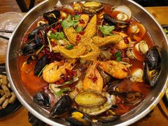 -老东镇啤酒屋海鲜加工·蒸汽海鲜·海鲜烧烤(台东店)