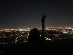 -鬼笑石后山停车场