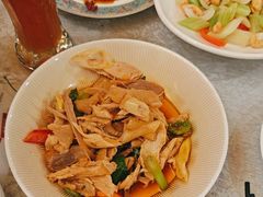 -汗腾格里·风味餐厅(新疆驻京办店)