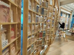 -猫的天空之城概念书店(北戴河蔚蓝海岸店)