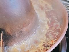 -果松木炭酸菜铜火锅·外婆参鸡汤