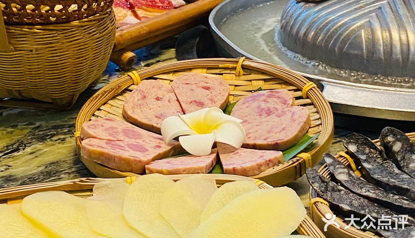 这么好吃的老挝烤肉火锅你吃过吗？