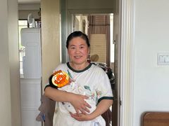 -乐禧母婴全自营月嫂(宝山店)