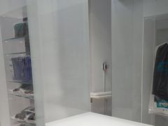 -福奈特洗衣洗鞋(宝华广场店)