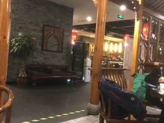 -张大胡子鱼头火锅酒楼(长益路店)