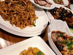-李连贵酒家熏肉大饼(昆明街店)