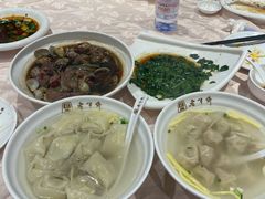 刀鱼馄饨-老半斋(福州路店)