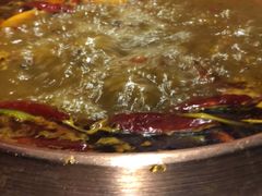 -虾弄弄海派小龙虾·牛羊蝎子火锅