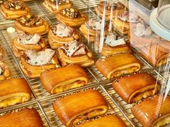 -VERIE BAKEHOUSE