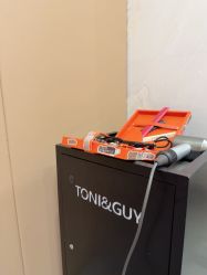 -TONI&GUY