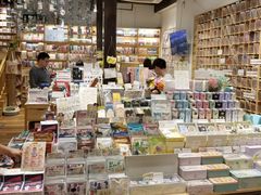 -猫的天空之城概念书店(杭州南宋御街店)