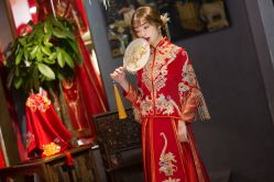 -拉瑞娜LaReine婚纱礼服高级定制