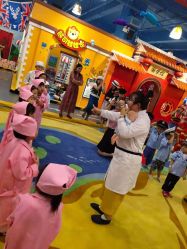 -哈尼鹿儿童梦幻王国(维多利万悦城店)