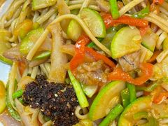 -陇上全荟兰州传统牛肉面(延吉路店)