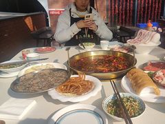 -二荆条·城市森林火锅旗舰店