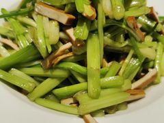 水芹香干-吴越荣记苏州菜·松鼠桂鱼100%活鱼现做(斜塘老街店)