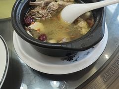老母鸡汤-七的湖·晚芳亭·阳澄湖农家菜·大闸蟹(莲花岛店)