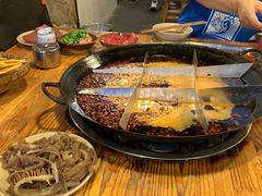 -岗上渣渣老火锅(两路口店)