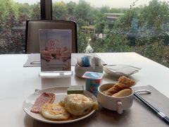 -南阳建业森林半岛假日酒店