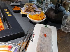-老牌坊云南鱼豆花火锅(哈西万达店)