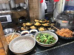 自助取餐区-西环肥仔螺蛳粉(总店)