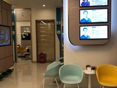 -维乐口腔(美维云门诊陆家嘴店)